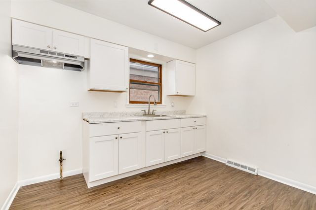 2327 W 21st Street, Chicago, IL 60608