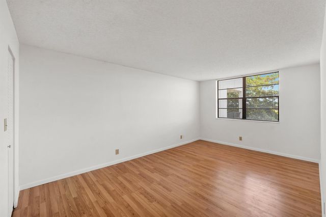 6190 Woodlands Boulevard 513, Tamarac, FL 33319