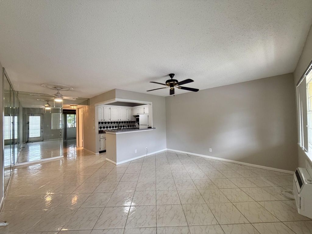 134 Sussex G 134, West Palm Beach, FL 33417