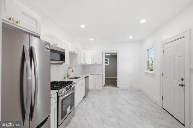 624 POPLAR ST, Lancaster, PA 17603