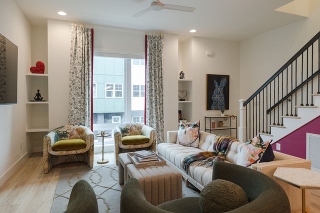 1402 Napoleon St, Nashville, TN 37207