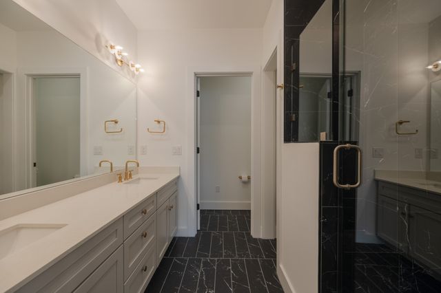 1402 Napoleon St, Nashville, TN 37207