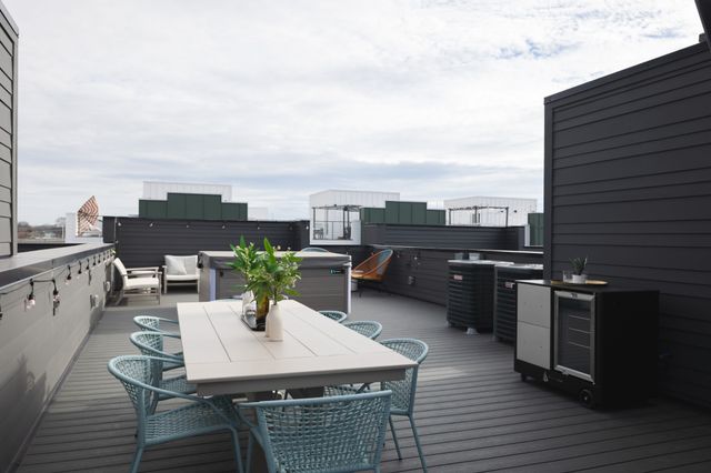 1402 Napoleon St, Nashville, TN 37207