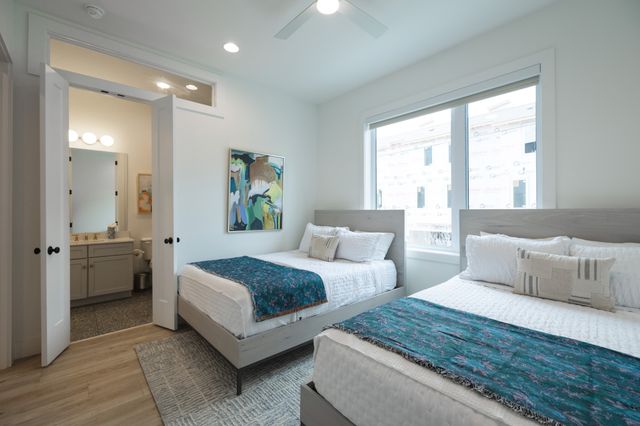 1402 Napoleon St, Nashville, TN 37207