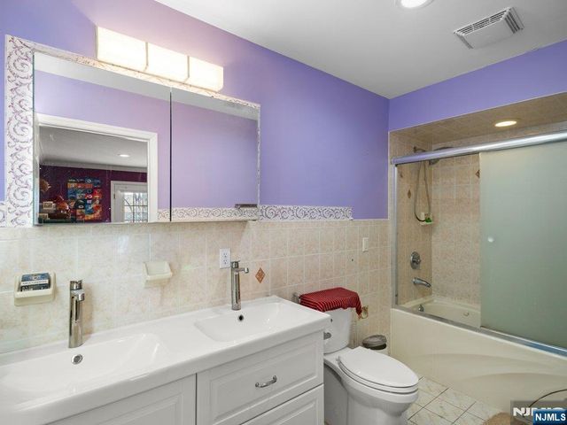 132 Clinton Place, East Rutherford, NJ 07073