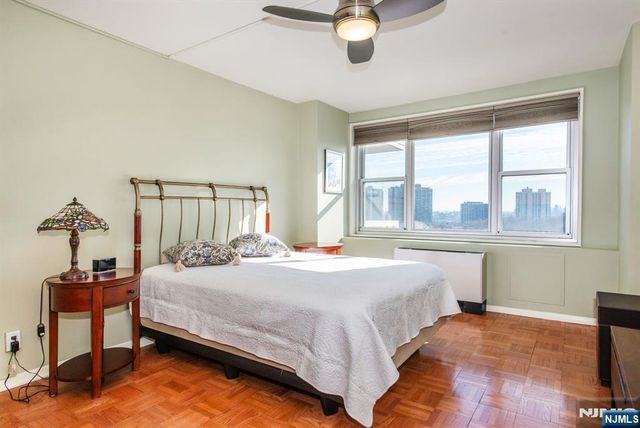 2000 Linwood Avenue 14K, Fort Lee, NJ 07024