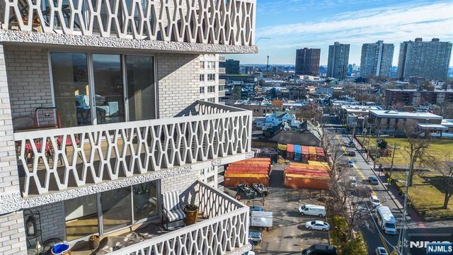 2000 Linwood Avenue 14K, Fort Lee, NJ 07024