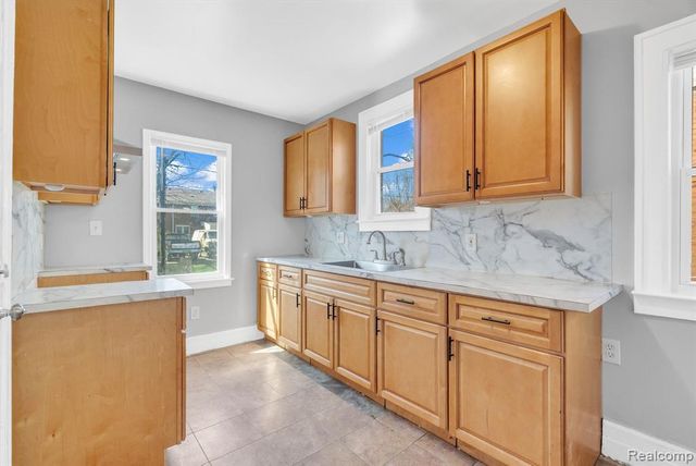 15501 Appoline Street, Detroit, MI 48227