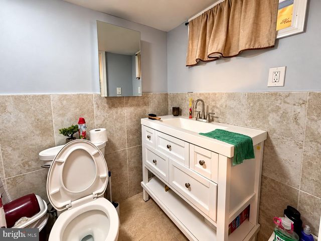 1294 SHERIDAN ST, Camden, NJ 08104