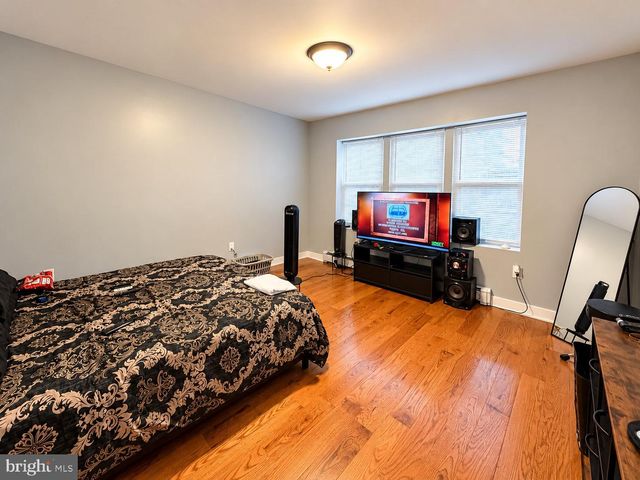 1294 SHERIDAN ST, Camden, NJ 08104