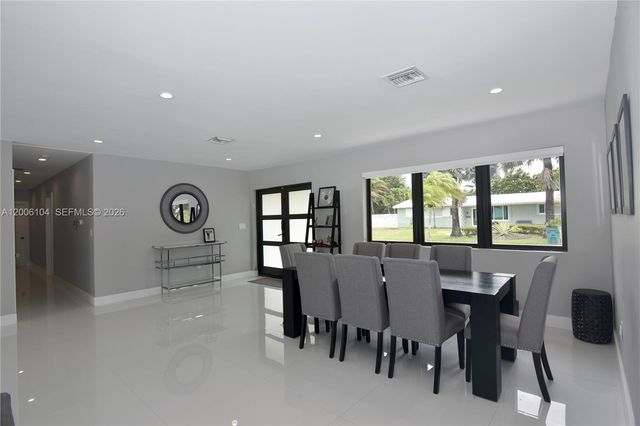 9281 SW 166th Ter, Palmetto Bay, FL 33157