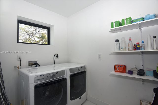 9281 SW 166th Ter, Palmetto Bay, FL 33157