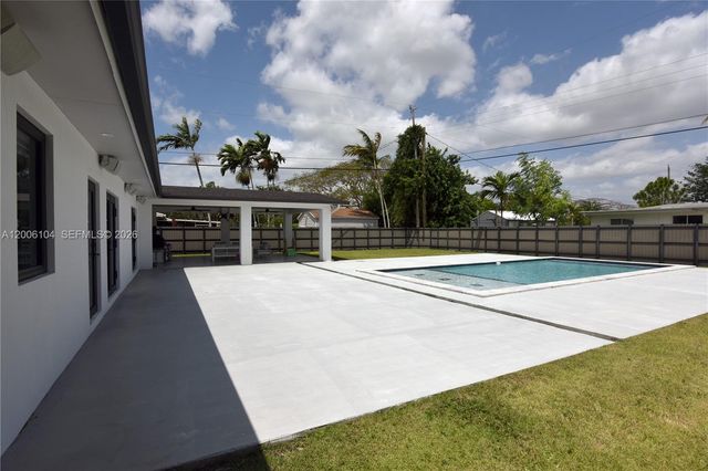 9281 SW 166th Ter, Palmetto Bay, FL 33157
