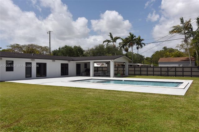 9281 SW 166th Ter, Palmetto Bay, FL 33157