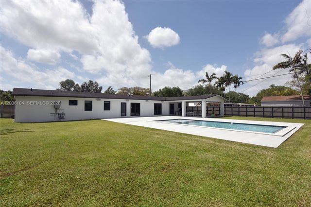 9281 SW 166th Ter, Palmetto Bay, FL 33157