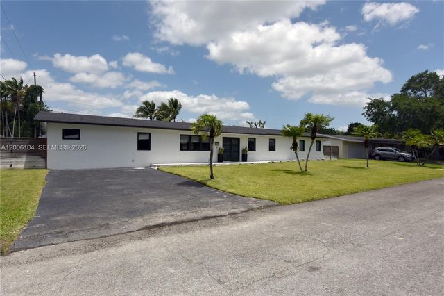 9281 SW 166th Ter, Palmetto Bay, FL 33157