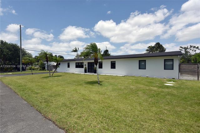 9281 SW 166th Ter, Palmetto Bay, FL 33157