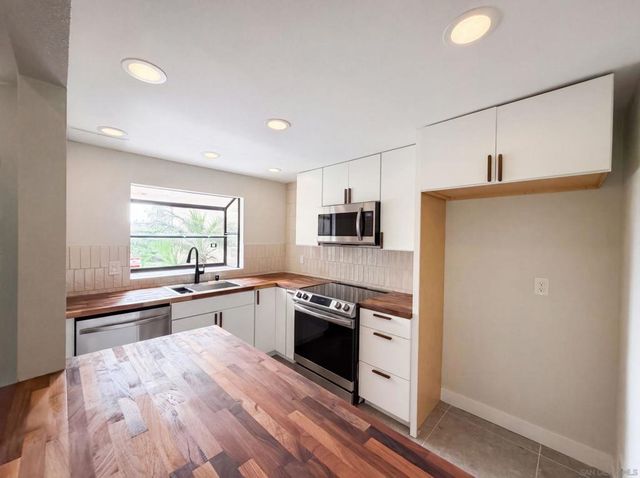 3625 Avocado Village 130, La Mesa, CA 91941