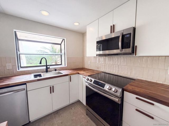 3625 Avocado Village 130, La Mesa, CA 91941