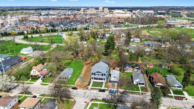 1335 Corby Boulevard A, South Bend, IN 46617