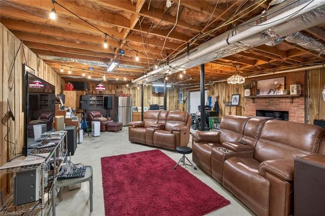 301 Pinecroft Lane, Spencer, NC 28159