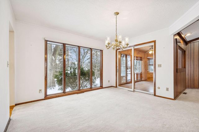 1835 Hunter Lane, Mendota Heights, MN 55118