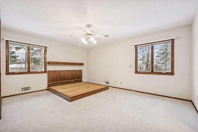 1835 Hunter Lane, Mendota Heights, MN 55118