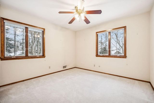 1835 Hunter Lane, Mendota Heights, MN 55118