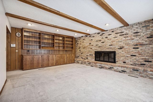 1835 Hunter Lane, Mendota Heights, MN 55118