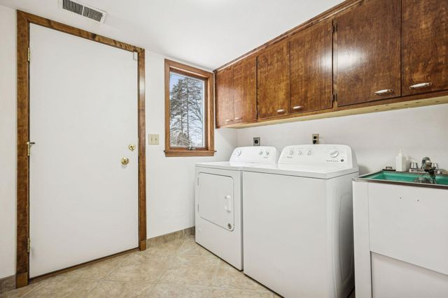 1835 Hunter Lane, Mendota Heights, MN 55118