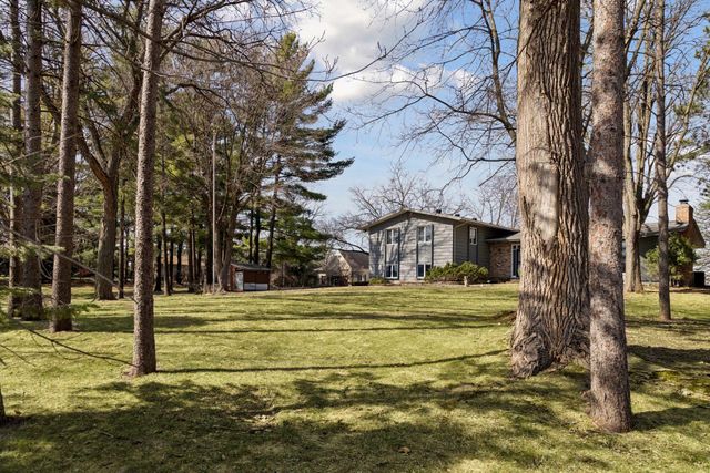 1835 Hunter Lane, Mendota Heights, MN 55118