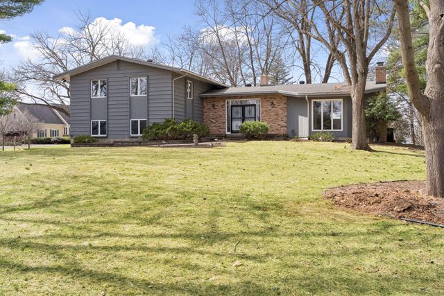 1835 Hunter Lane, Mendota Heights, MN 55118