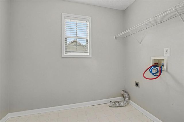 984 Natural Brook Trail, Lawrenceville, GA 30045