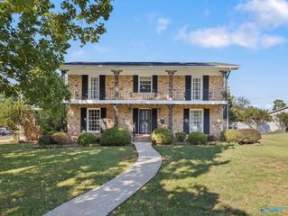 3306 Mulberry Lane SW, Huntsville, AL 35801