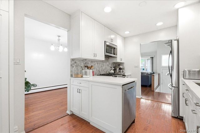 2466 new york New York Avenue, Melville, NY 11747