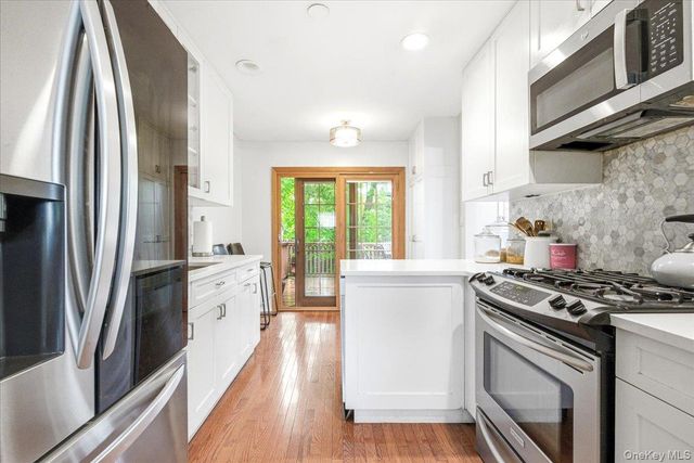 2466 new york New York Avenue, Melville, NY 11747