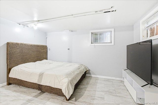 2466 new york New York Avenue, Melville, NY 11747
