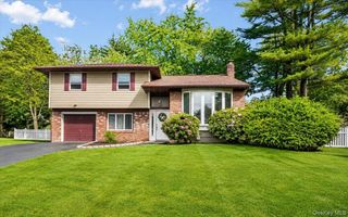 2466 new york New York Avenue, Melville, NY 11747