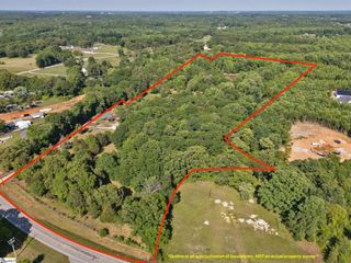 1805 Fairview Road, Fountain Inn, SC 29644