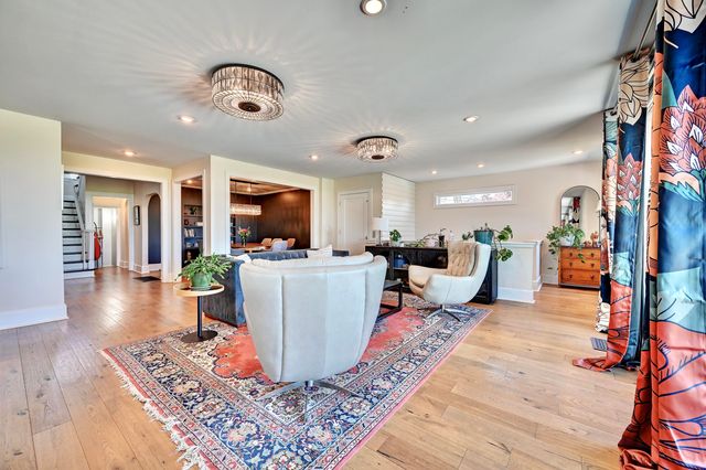 1003 Edgehill Road, Covington, KY 41011