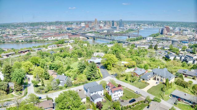 1003 Edgehill Road, Covington, KY 41011