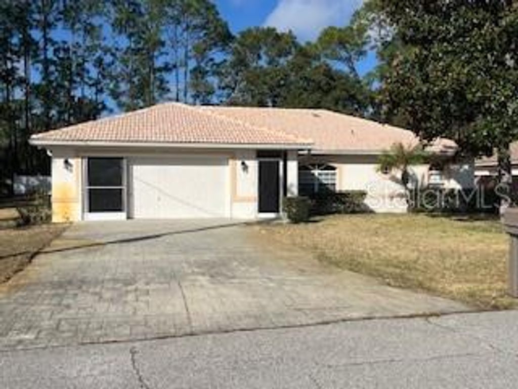 Image 2 of property listing at 52 PRINCESS RUTH LANE, Palm Coast, FL 32164