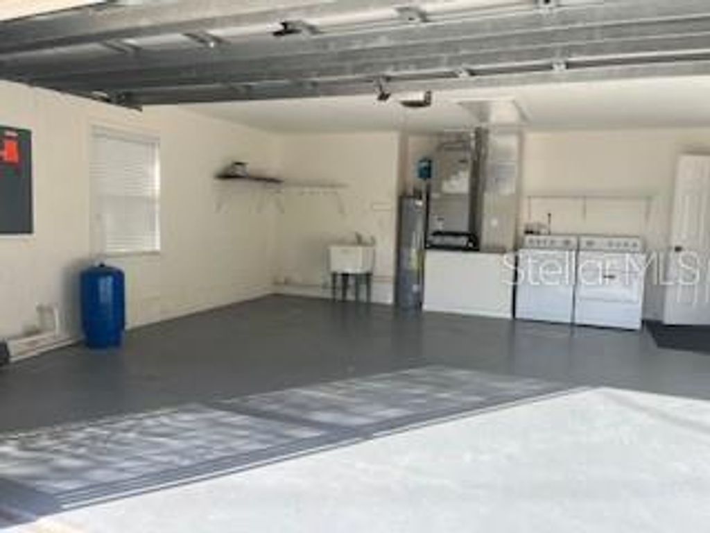 Image 18 of property listing at 52 PRINCESS RUTH LANE, Palm Coast, FL 32164