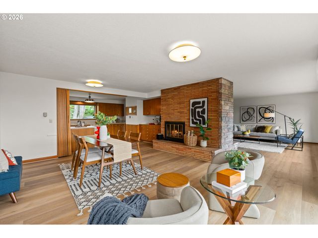 3031 Ne 129TH Pl, Portland, OR 97230