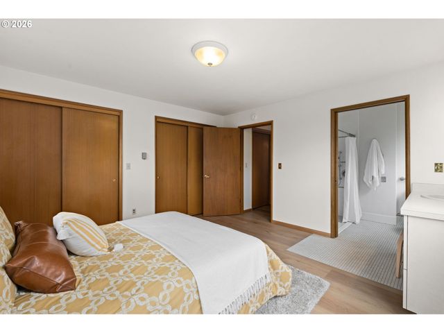 3031 Ne 129TH Pl, Portland, OR 97230