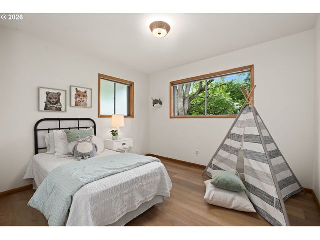 3031 Ne 129TH Pl, Portland, OR 97230