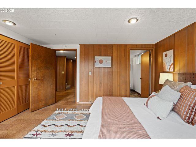 3031 Ne 129TH Pl, Portland, OR 97230