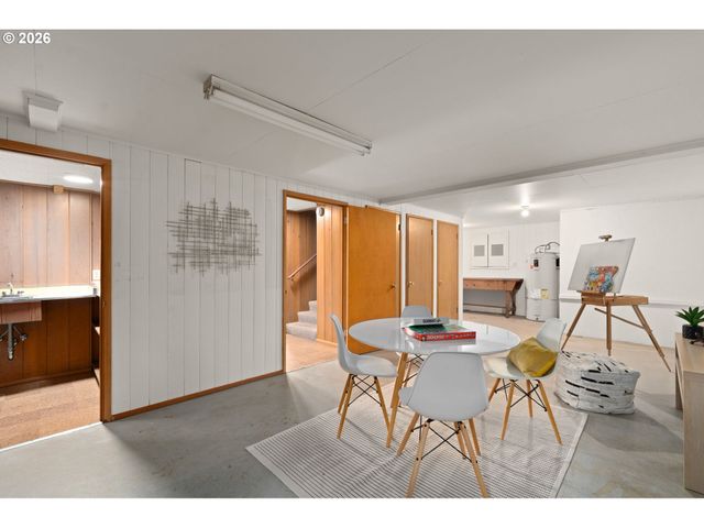 3031 Ne 129TH Pl, Portland, OR 97230