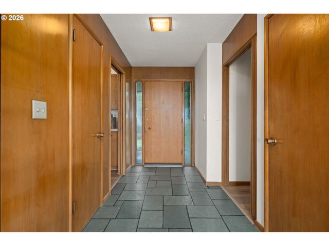 3031 Ne 129TH Pl, Portland, OR 97230