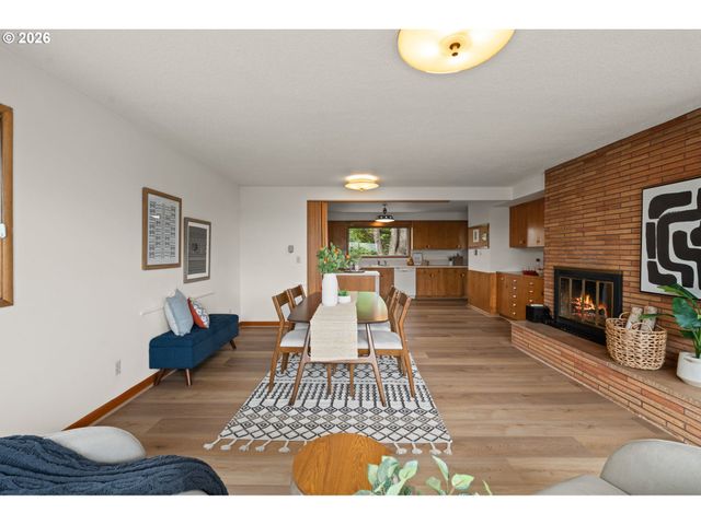 3031 Ne 129TH Pl, Portland, OR 97230